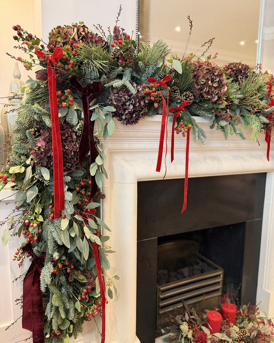 Mantel garland